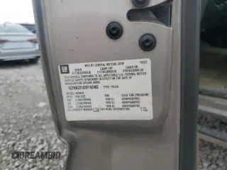 2003 GMC Sierra 2500HD SLT z VIN 1GTHK23183F142482, wystawiony jako Copart lot #51675765 z przebiegiem 198 316 mil mil oraz Szkoda całkowita • Salvage title. Historia ofert i sprzedaży dostępna na DreamBid. Obrazek 12.