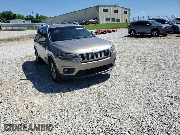2019 Jeep Cherokee Latitude Plus z VIN 1C4PJMLB0KD112955, wystawiony jako Copart lot #58196135 z przebiegiem 85 856 mil mil oraz Szkoda całkowita • Salvage title. Historia ofert i sprzedaży dostępna na DreamBid. Obrazek 15.