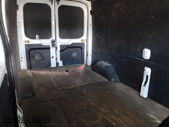 2023 Ford Transit Cargo с VIN 1FTBR1C81PKB17123, выставлен на аукционе Copart как лот 55902215 с пробегом 34 333 миль миль и Чистый • Clean title. История ставок и продаж доступна на DreamBid. Изображение 10.