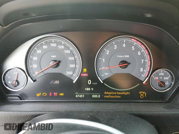 2018 BMW M3 z VIN WBS8M9C53J5L00440, wystawiony jako Copart lot #54178485 z przebiegiem 47 451 mil mil oraz Szkoda całkowita • Salvage title. Historia ofert i sprzedaży dostępna na DreamBid. Obrazek 9.