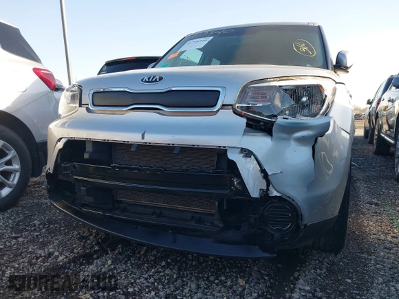 2014 Kia Soul with VIN KNDJN2A28E7700722, listed as a IAAI auction lot 41710340 with 106,234 mi miles. Bid and sale history available at carsss.com. Image 6.