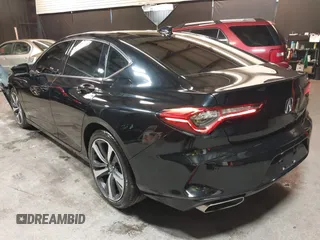 2024 Acura TLX Technology with VIN 19UUB5F41RA000648, listed as a IAAI auction lot 41118831 with 6,916 mi miles and . Bid and sale history available at DreamBid. Image 3.