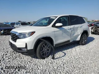 2023 Honda Passport EX-L z VIN 5FNYF8H54PB002118, wystawiony jako Copart lot #50297145 z przebiegiem 23 645 mil mil oraz Szkoda całkowita • Salvage title. Historia ofert i sprzedaży dostępna na DreamBid. Obrazek 1.