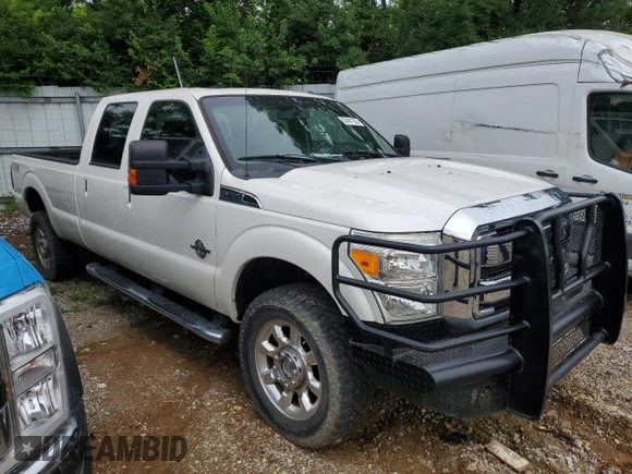 2012 Ford F-350 XL with VIN 1FT8W3BT8CEC48966, listed as a Copart auction lot 59481525 with 181,923 mi miles and Salvage title. Bid and sale history available at DreamBid. Image 4.