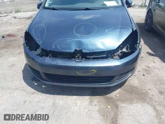 2013 Volkswagen Golf w/Conv with VIN WVWDB7AJ4DW024123, listed as a IAAI auction lot 42377166 with 154,000 mi miles and . Bid and sale history available at DreamBid. Image 6.