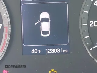 2015 Hyundai Sonata SE z VIN 5NPE24AF5FH184549, wystawiony jako IAAI lot #41132530 z przebiegiem 123 031 mil mil oraz . Historia ofert i sprzedaży dostępna na DreamBid. Obrazek 16.