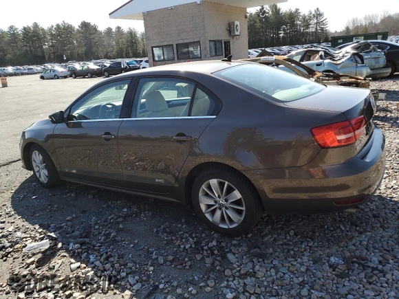 2015 Volkswagen Jetta Sedan 1.8T SE with VIN 3VWD07AJXFM234778, listed as a Copart auction lot 49173325 with 88,177 mi miles and Salvage Title. Bid and sale history available at carsss.com. Image 2.