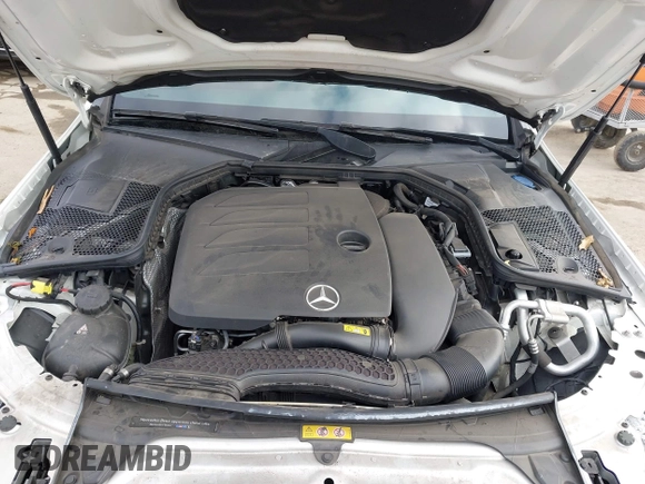 2019 Mercedes-Benz C 300 z VIN 55SWF8DB6KU315584, wystawiony jako IAAI lot #42114660 z przebiegiem 60 770 mil mil oraz . Historia ofert i sprzedaży dostępna na DreamBid. Obrazek 10.