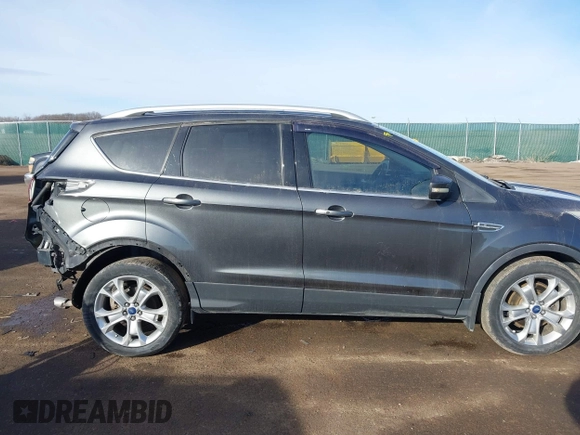 2015 Ford Escape Titanium с VIN 1FMCU9J93FUA72603, выставлен на аукционе IAAI как лот 41631058 с пробегом 138 687 миль миль и . История ставок и продаж доступна на DreamBid. Изображение 13.