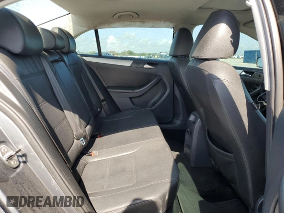 2012 Volkswagen Jetta SEL z VIN 3VWLP7AJ6CM321645, wystawiony jako Copart lot #55826355 z przebiegiem 178 683 mil mil oraz Szkoda całkowita • Salvage title. Historia ofert i sprzedaży dostępna na DreamBid. Obrazek 10.
