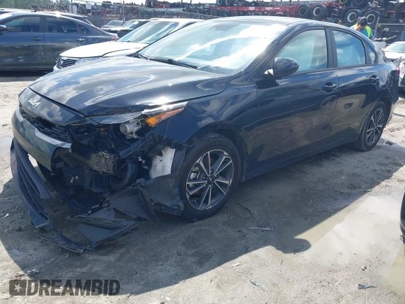 2022 Kia Forte LXS z VIN 3KPF24AD8NE419189, wystawiony jako IAAI lot #41983931 z przebiegiem 120 000 mil mil oraz . Historia ofert i sprzedaży dostępna na DreamBid. Obrazek 17.