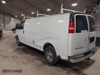 2007 GMC Savana Cargo Van Y3H Paratransit with VIN 1GTHG39U471175006, listed as a IAAI auction lot 41857640 with 295,886 mi miles. Bid and sale history available at carsss.com. Image 3.