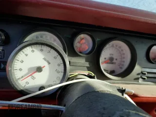 1977 Pontiac Firebird z VIN 2W87Z7N152633, wystawiony jako Copart lot #76111434 z przebiegiem 17 837 mil mil oraz Nie do naprawy. Historia ofert i sprzedaży dostępna na DreamBid. Obrazek 9.