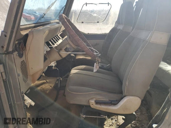 1991 Jeep Wrangler with VIN 2J4FY49S5MJ112683, listed as a Copart auction lot 47187635 with 230,342 mi miles and Clean title. Bid and sale history available at DreamBid. Image 7.