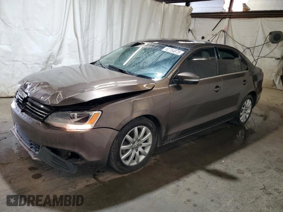 2013 Volkswagen Jetta TDI w/Premium with VIN 3VW3L7AJ2DM374825, listed as a Copart auction lot 62754875 with 152,278 mi miles and Salvage title. Bid and sale history available at DreamBid. Image 1.