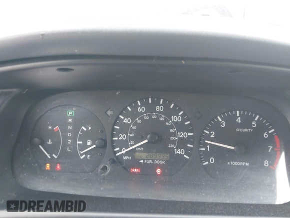 2001 Toyota Camry LE z VIN 4T1BF28K71U127407, wystawiony jako IAAI lot #42247606 z przebiegiem 289 995 mil mil oraz . Historia ofert i sprzedaży dostępna na DreamBid. Obrazek 7.
