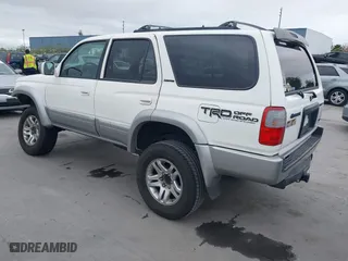2000 Toyota 4Runner Limited with VIN JT3HN87RXY9042078, listed as a IAAI auction lot 42024205 with 263,487 mi miles. Bid and sale history available at carsss.com. Image 3.