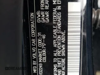 2017 Volvo S60 Inscription z VIN LYV402HK3HB132249, wystawiony jako Copart lot #62182244 z przebiegiem 58 716 mil mil oraz Szkoda całkowita • Salvage title. Historia ofert i sprzedaży dostępna na DreamBid. Obrazek 12.