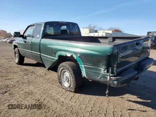 1998 Dodge Ram 2500 with VIN 3B7KF22Z2WG172937, listed as a Copart auction lot 77804924 with 80,669 mi miles and Salvage Title. Bid and sale history available at carsss.com. Image 2.