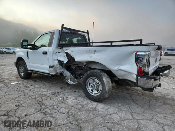 2017 Ford F-250 XL z VIN 1FTBF2A67HEE17619, wystawiony jako Copart lot #62890205 z przebiegiem 149 123 mil mil oraz Szkoda całkowita • Salvage title. Historia ofert i sprzedaży dostępna na DreamBid. Obrazek 2.