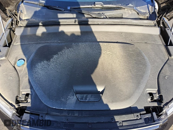 2021 Volvo XC40 z VIN YV4ED3UR3M2609918, wystawiony jako Copart lot #84349024 z przebiegiem 32 934 mil mil oraz Czysty tytuł • Clean title. Historia ofert i sprzedaży dostępna na DreamBid. Obrazek 12.