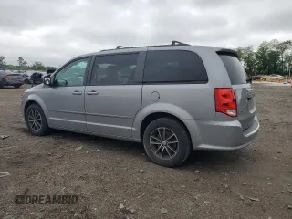 2015 Dodge Grand Caravan R/T with VIN 2C4RDGEG8FR607627, listed as a Copart auction lot 55865685 with 136,140 mi miles and Clean Title. Bid and sale history available at DreamBid. Image 2.