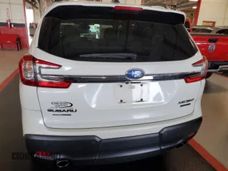 2023 Subaru Ascent Limited z VIN 4S4WMASD3P3438665, wystawiony jako IAAI lot #42846796 z przebiegiem 91 620 mil mil oraz . Historia ofert i sprzedaży dostępna na DreamBid. Obrazek 16.