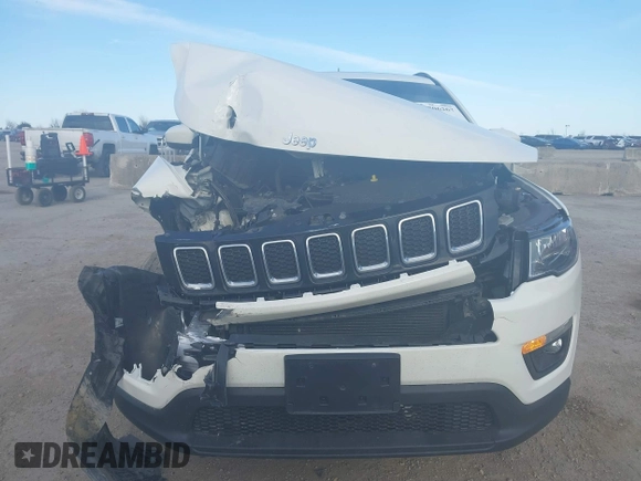 2018 Jeep Compass Latitude z VIN 3C4NJCBBXJT123876, wystawiony jako IAAI lot #41706267 z przebiegiem 69 981 mil mil oraz . Historia ofert i sprzedaży dostępna na DreamBid. Obrazek 12.