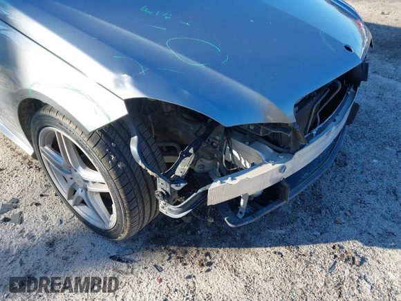 2013 Mercedes-Benz E 350 Luxury with VIN WDDHF5KB4DA664823, listed as a IAAI auction lot 41790453 with 71,429 mi miles and . Bid and sale history available at DreamBid. Image 20.