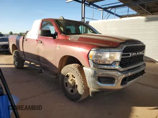 2019 Ram 2500 Tradesman z VIN 3C6UR5CL2KG614175, wystawiony jako Copart lot #85055404 z przebiegiem 106 566 mil mil oraz Szkoda całkowita • Salvage title. Historia ofert i sprzedaży dostępna na DreamBid. Obrazek 4.