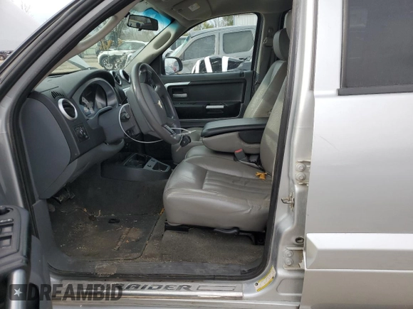 2007 Mitsubishi Raider LS z VIN 1Z7HT28K67S217597, wystawiony jako Copart lot #79767304 z przebiegiem 110 743 mil mil oraz Szkoda całkowita • Salvage title. Historia ofert i sprzedaży dostępna na DreamBid. Obrazek 7.