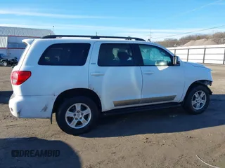 2013 Toyota Sequoia SR5 with VIN 5TDBW5G17DS086641, listed as a IAAI auction lot 41655162 with 210,828 mi miles. Bid and sale history available at carsss.com. Image 14.