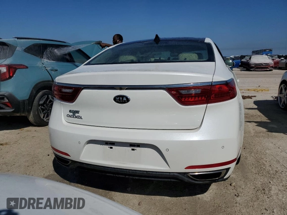2017 Kia Cadenza Premium with VIN KNALC4J15H5052237, listed as a Copart auction lot 73831934 with 15,915 mi miles and Non Repairable. Bid and sale history available at carsss.com. Image 6.