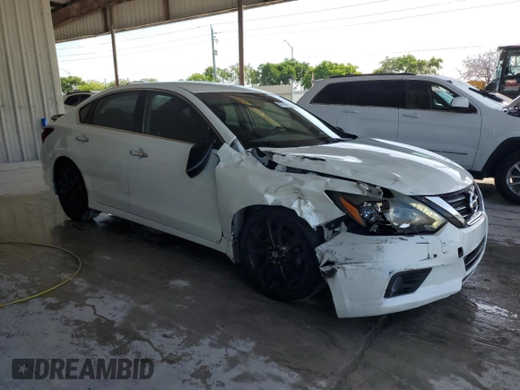 2017 Nissan Altima SV with VIN 1N4AL3AP5HC291829, listed as a Copart auction lot 57784925 with 38,972 mi miles and Salvage title. Bid and sale history available at DreamBid. Image 4.