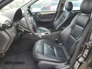 2005 Mercedes-Benz C 230 Kompressor с VIN WDBRF40J35F690593, выставлен на аукционе Copart как лот 56122435 с пробегом 227 250 миль миль и Списание • Salvage title. История ставок и продаж доступна на DreamBid. Изображение 7.