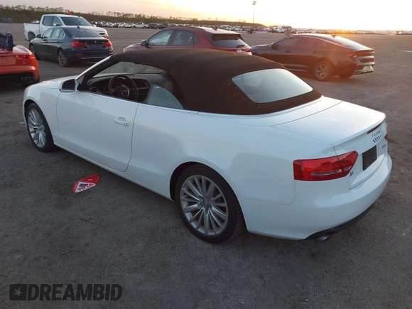 2012 Audi A5 2.0T Premium Plus with VIN WAUJFAFH7CN007652, listed as a IAAI auction lot 40848527 with 9,831 mi miles. Bid and sale history available at carsss.com. Image 3.