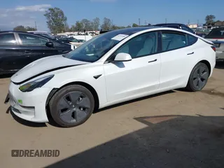 2023 Tesla Model 3 z VIN 5YJ3E1EA2PF465882, wystawiony jako IAAI lot #42257900 z przebiegiem 39 572 mil mil oraz . Historia ofert i sprzedaży dostępna na DreamBid. Obrazek 14.