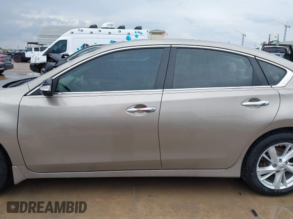 2014 Nissan Altima SV with VIN 1N4AL3AP0EC104072, listed as a IAAI auction lot 41877014 with 173,243 mi miles and . Bid and sale history available at DreamBid. Image 14.