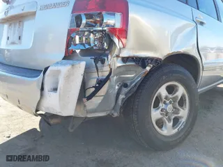 2007 Toyota Highlander with VIN JTEGD21A370167335, listed as a IAAI auction lot 41838715 with 328,281 mi miles. Bid and sale history available at carsss.com. Image 17.