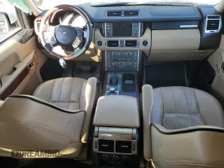 2011 Land Rover Range Rover HSE Lux z VIN SALMF1D49BA354883, wystawiony jako Copart lot #42606835 z przebiegiem 124 810 mil mil oraz Szkoda całkowita • Salvage title. Historia ofert i sprzedaży dostępna na DreamBid. Obrazek 8.