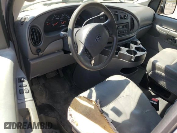 2007 Ford Econoline Cargo Commercial with VIN 1FTNE14W17DB31257, listed as a Copart auction lot 55140055 with 318,512 mi miles and Clean Title. Bid and sale history available at DreamBid. Image 8.