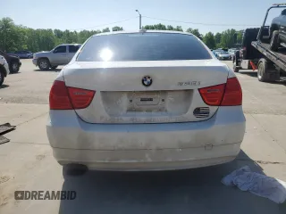 2011 BMW 3 Series 328i xDrive z VIN WBAPK5G56BNN30256, wystawiony jako Copart lot #56386585 z przebiegiem 141 571 mil mil oraz Szkoda całkowita • Salvage title. Historia ofert i sprzedaży dostępna na DreamBid. Obrazek 6.