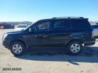 2008 Honda Pilot VP with VIN 5FNYF18238B049364, listed as a IAAI auction lot 41416071 with 170,384 mi miles. Bid and sale history available at carsss.com. Image 14.