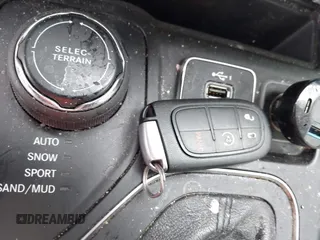 2021 Jeep Cherokee Latitude Lux with VIN 1C4PJMMX2MD217333, listed as a IAAI auction lot 41485843 with 79,044 mi miles and . Bid and sale history available at DreamBid. Image 11.