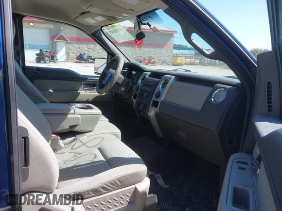 2009 Ford F-150 STX with VIN 1FTRX14889KB49041, listed as a IAAI auction lot 41925348 with 105,253 mi miles. Bid and sale history available at carsss.com. Image 5.
