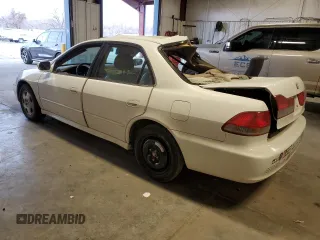 2002 Honda Accord EX z VIN 1HGCG165X2A008669, wystawiony jako Copart lot #41432445 z przebiegiem 260 397 mil mil oraz Czysty tytuł • Clean title. Historia ofert i sprzedaży dostępna na DreamBid. Obrazek 2.