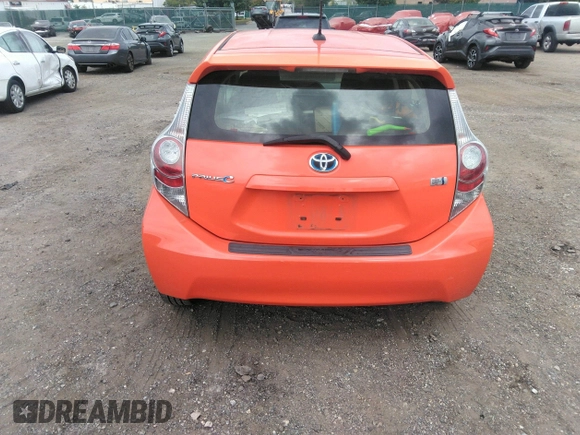 2013 Toyota Prius One z VIN JTDKDTB34D1033086, wystawiony jako IAAI lot #40364357 z przebiegiem 96 948 mil mil oraz . Historia ofert i sprzedaży dostępna na DreamBid. Obrazek 16.