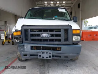 2008 Ford Econoline Cargo Commercial z VIN 1FTNE24L98DB60406, wystawiony jako IAAI lot #42346595 z przebiegiem 263 736 mil mil oraz . Historia ofert i sprzedaży dostępna na DreamBid. Obrazek 12.