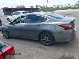 2018 Nissan Altima SV with VIN 1N4AL3AP8JC187535, listed as a IAAI auction lot 42147688 with 71,089 mi miles and . Bid and sale history available at carsss.com. Image 14.