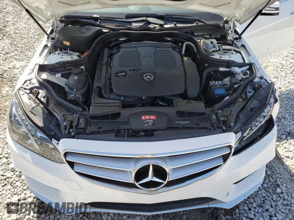 2016 Mercedes-Benz E 350 Luxury with VIN WDDHF8JB2GB326838, listed as a Copart auction lot 52218495 with 58,266 mi miles and Salvage Title. Bid and sale history available at DreamBid. Image 11.